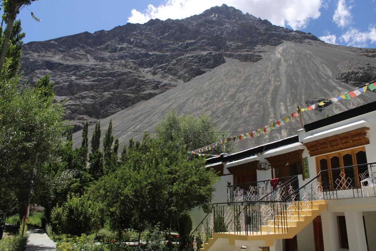 Sernang Homestay Hundar Exteriér fotografie