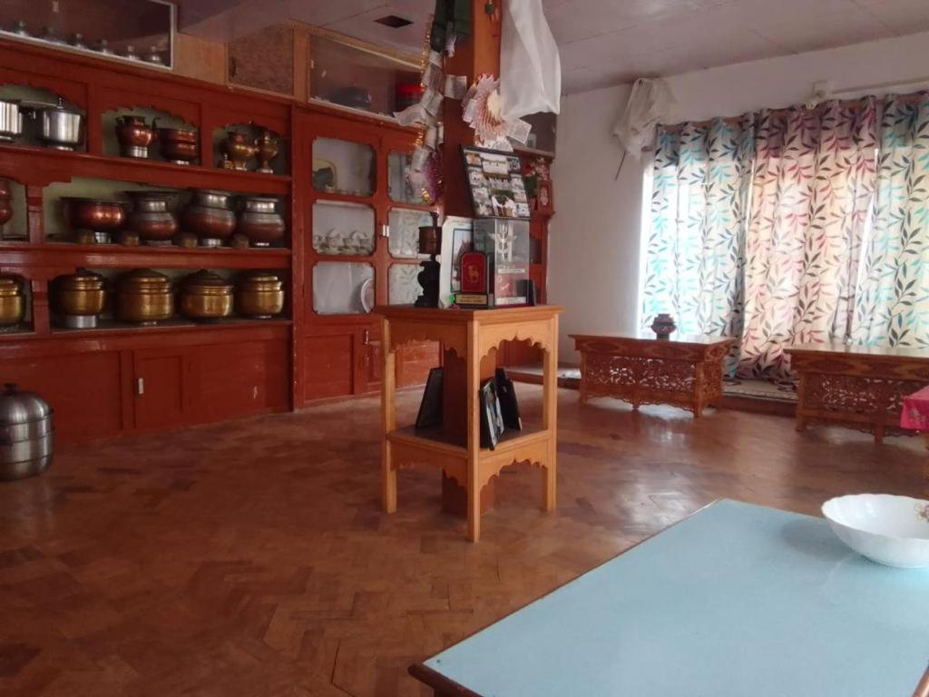 Sernang Homestay Hundar Exteriér fotografie