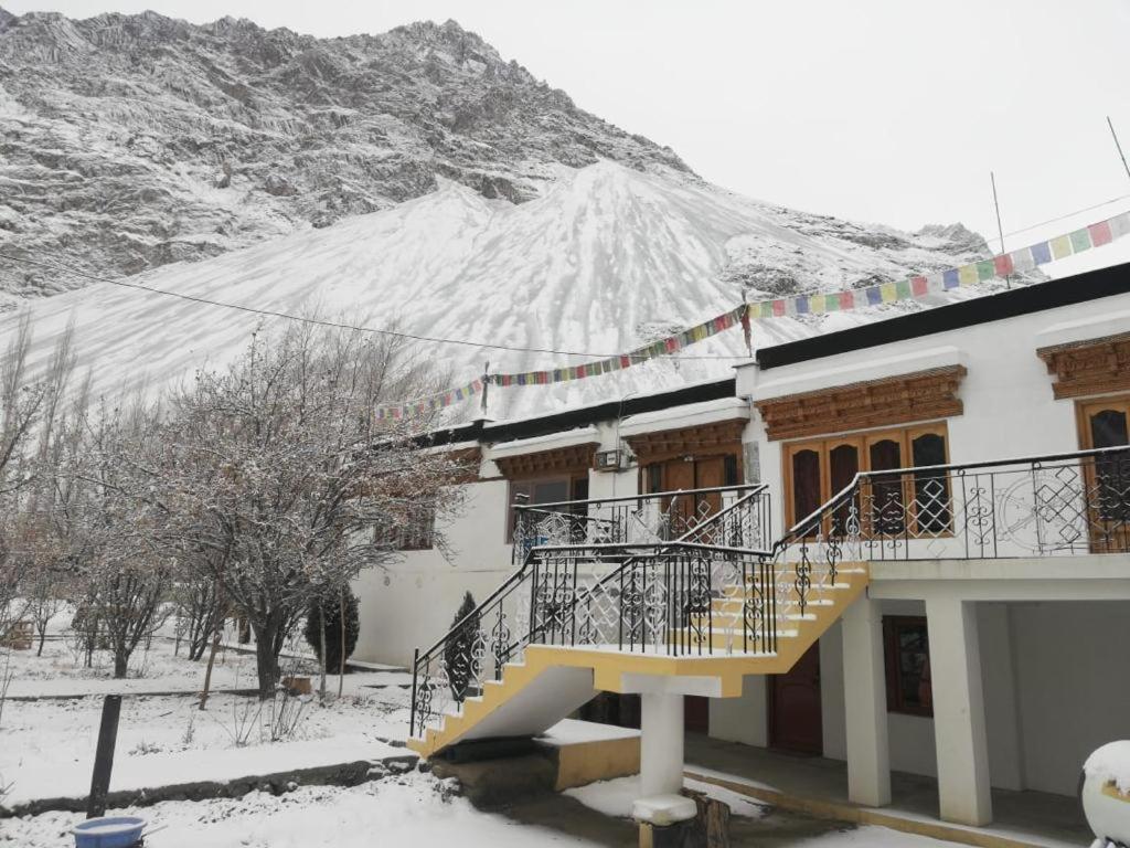 Sernang Homestay Hundar Exteriér fotografie