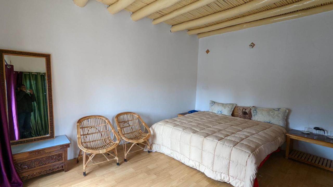 Sernang Homestay Hundar Exteriér fotografie
