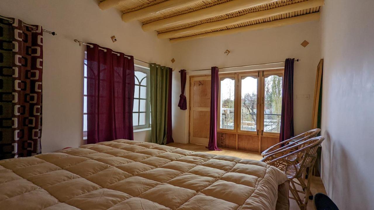Sernang Homestay Hundar Exteriér fotografie